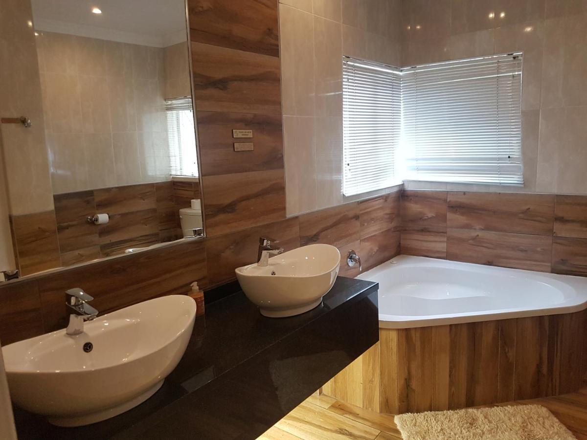 Cornerstone Guest Lodge Pretoria Luaran gambar